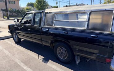 Nissandatsun-720-1982-blue-4