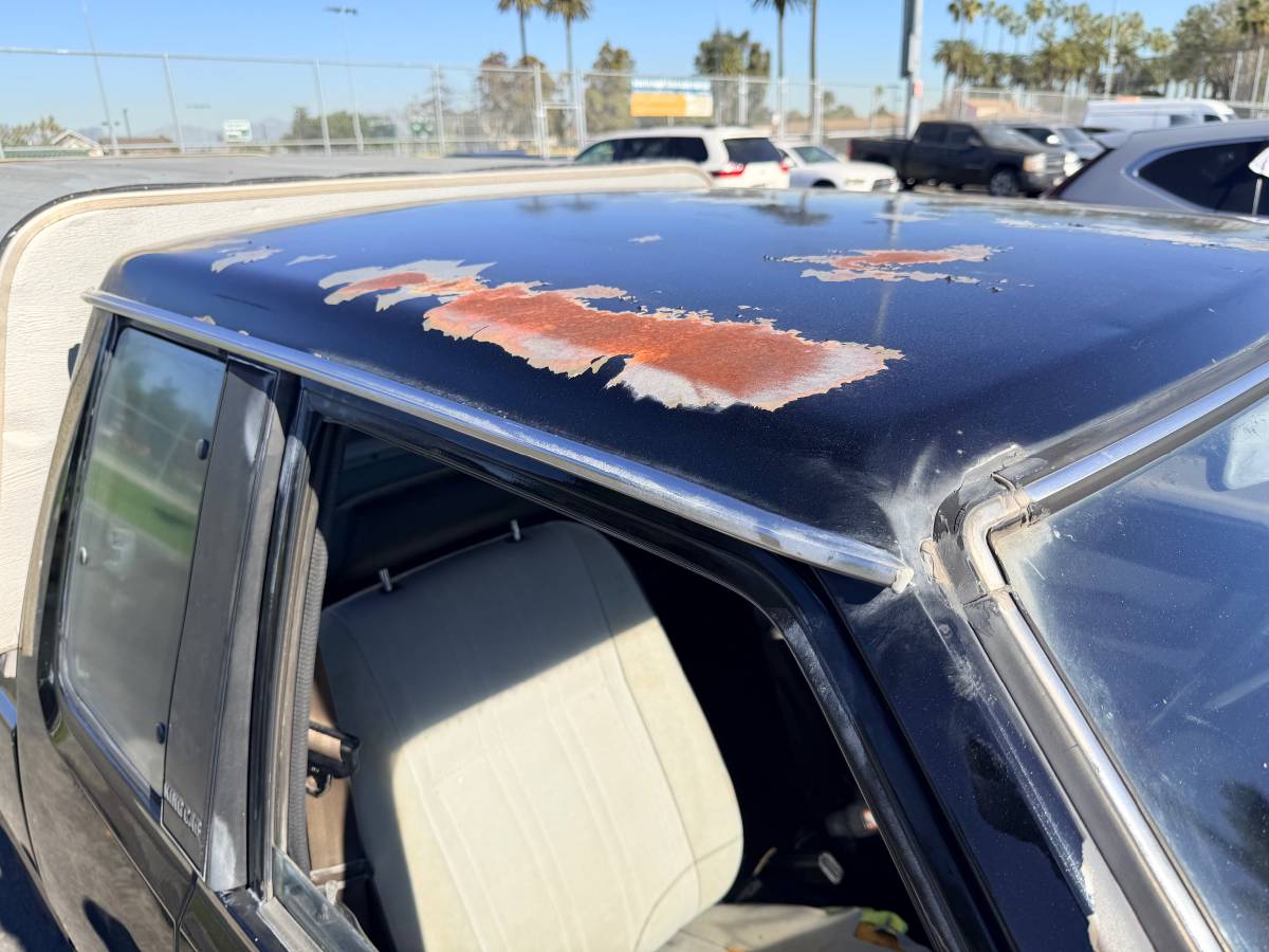 Nissandatsun-720-1982-blue-9