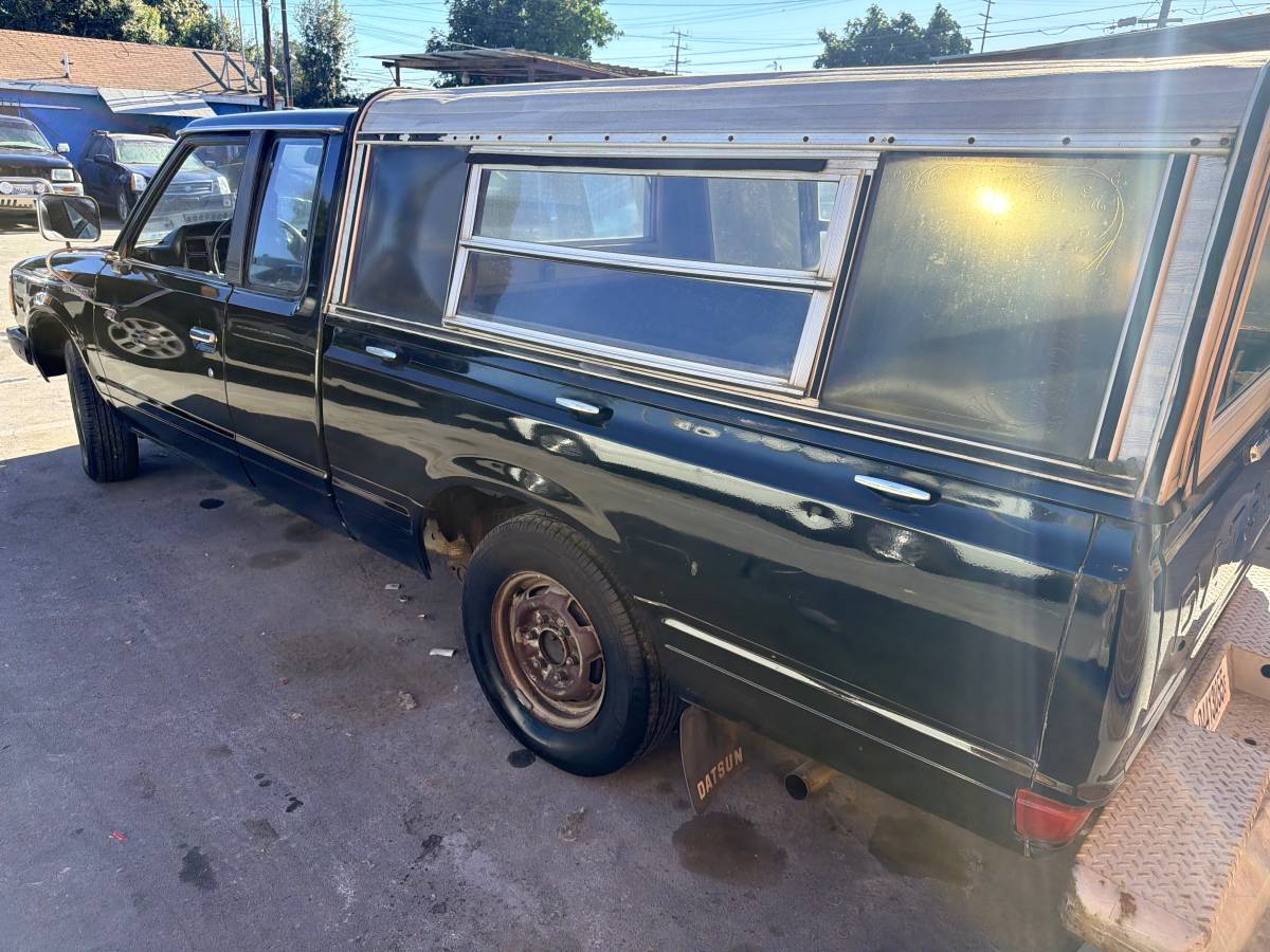 Nissandatsun-720-1982-blue