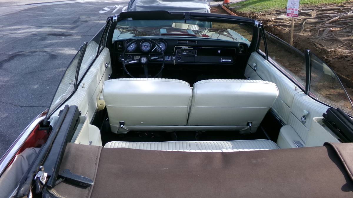 Oldmobile-cutlass-s-1968-red-12