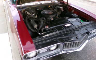 Oldmobile-cutlass-s-1968-red-22