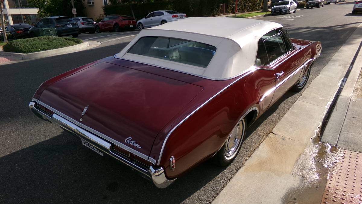 Oldmobile-cutlass-s-1968-red-8