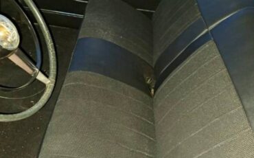 Olds-rocket-88-1950-2