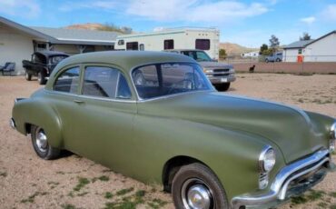 Olds-rocket-88-1950-4