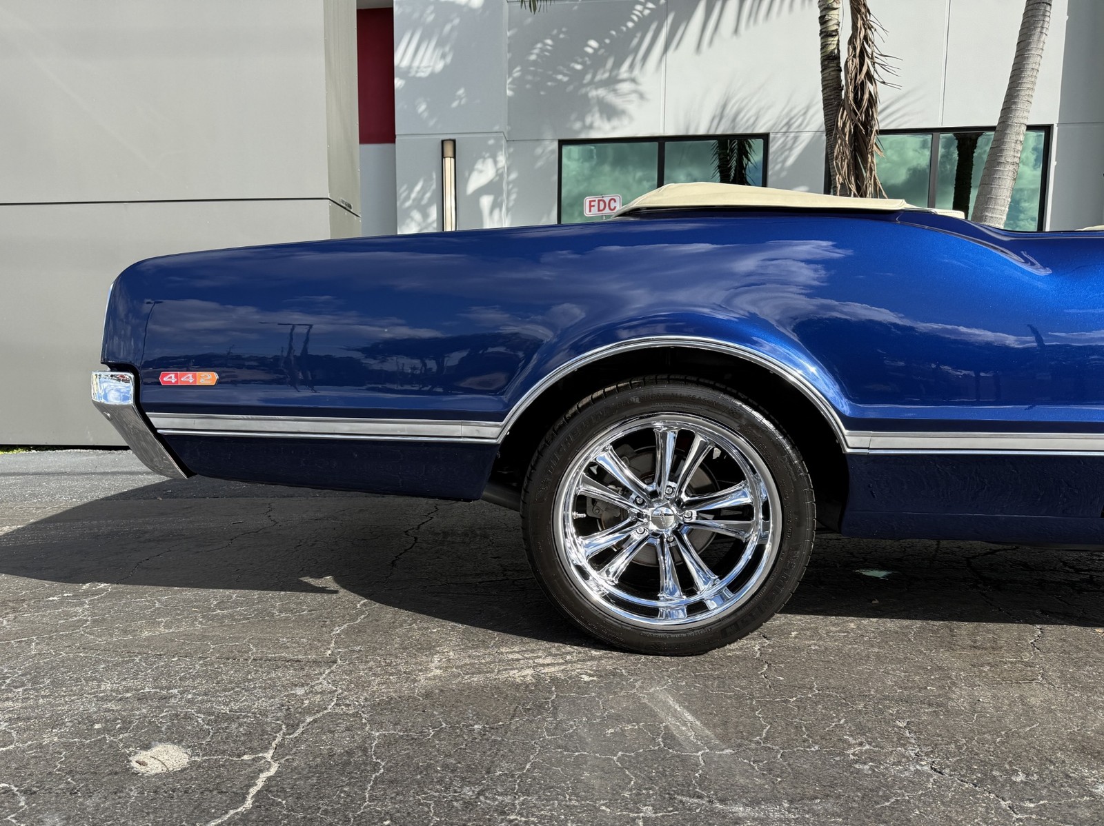 Oldsmobile-442-1966-Convertible-3