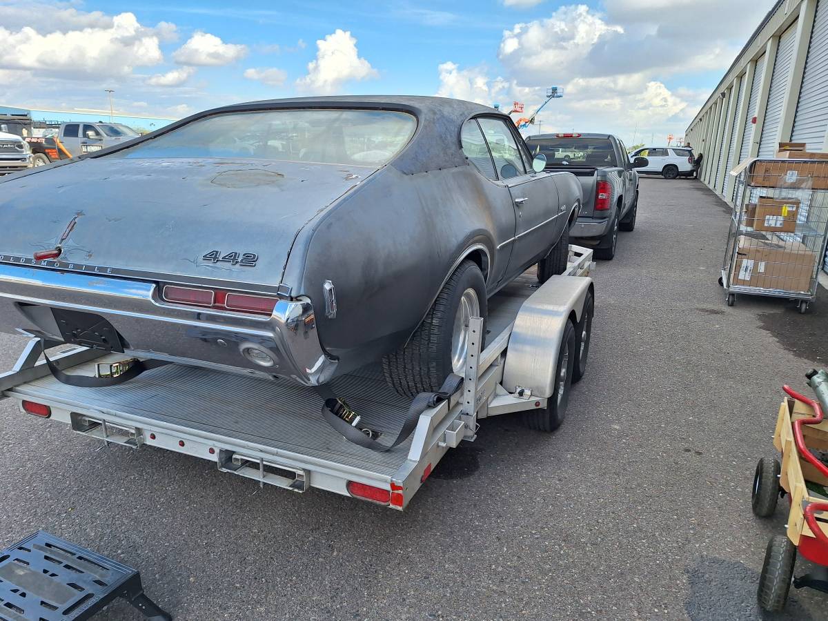 Oldsmobile-442-1968-grey-11