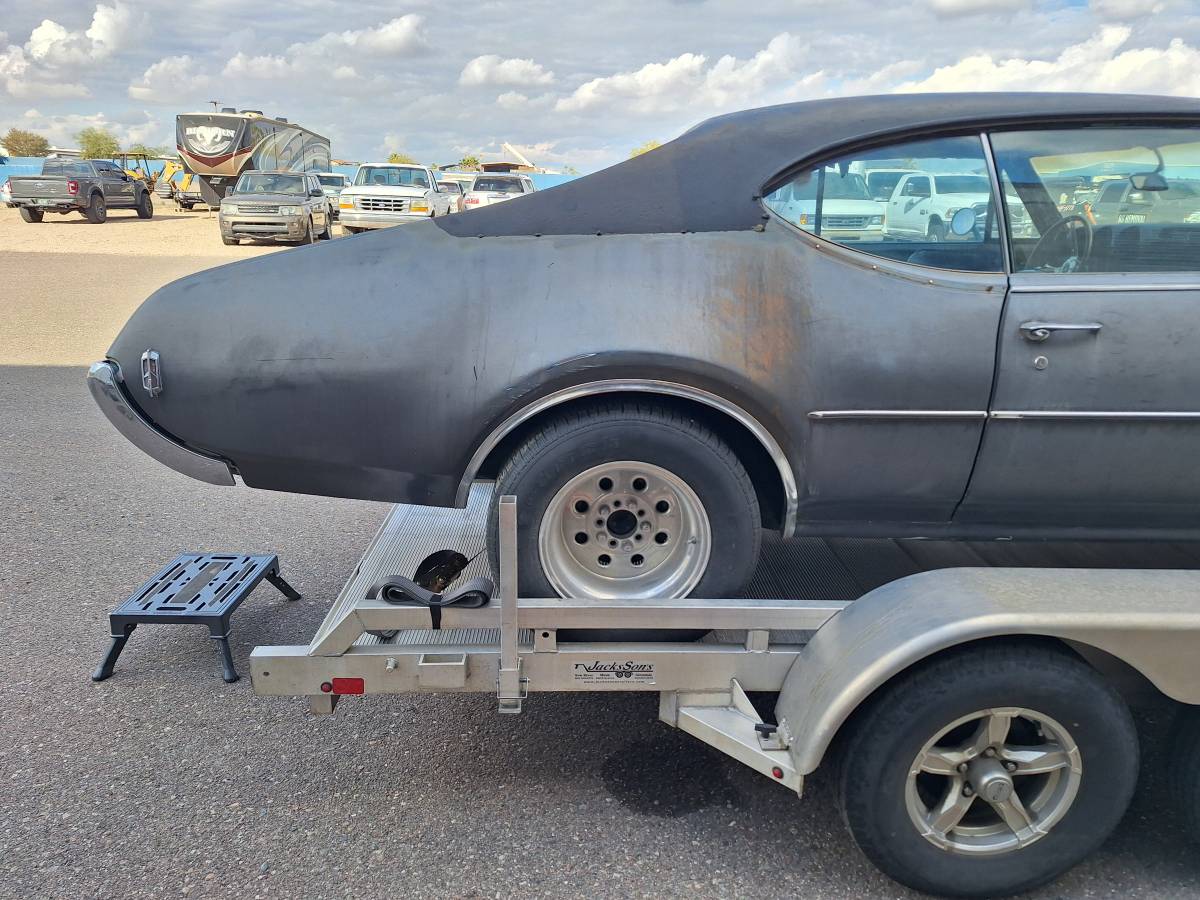 Oldsmobile-442-1968-grey-12