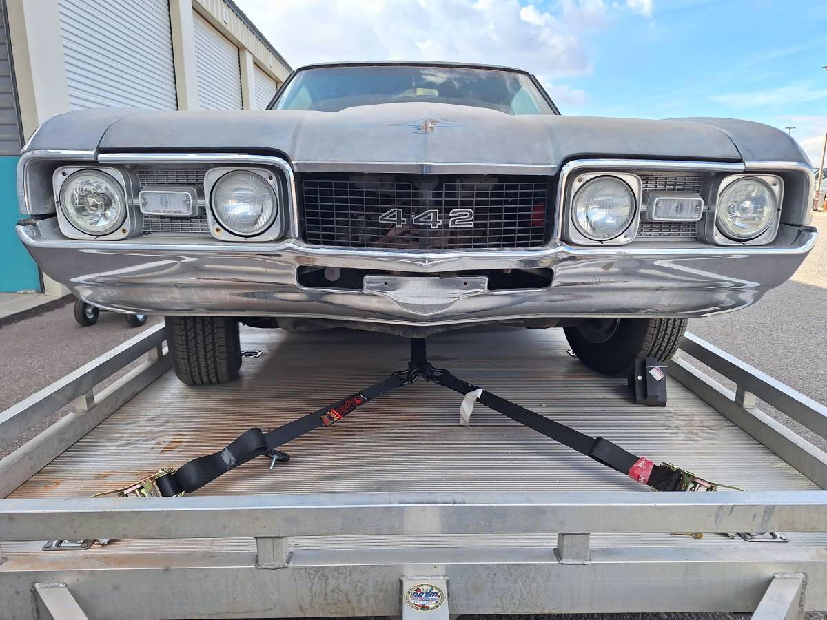 Oldsmobile-442-1968-grey-16