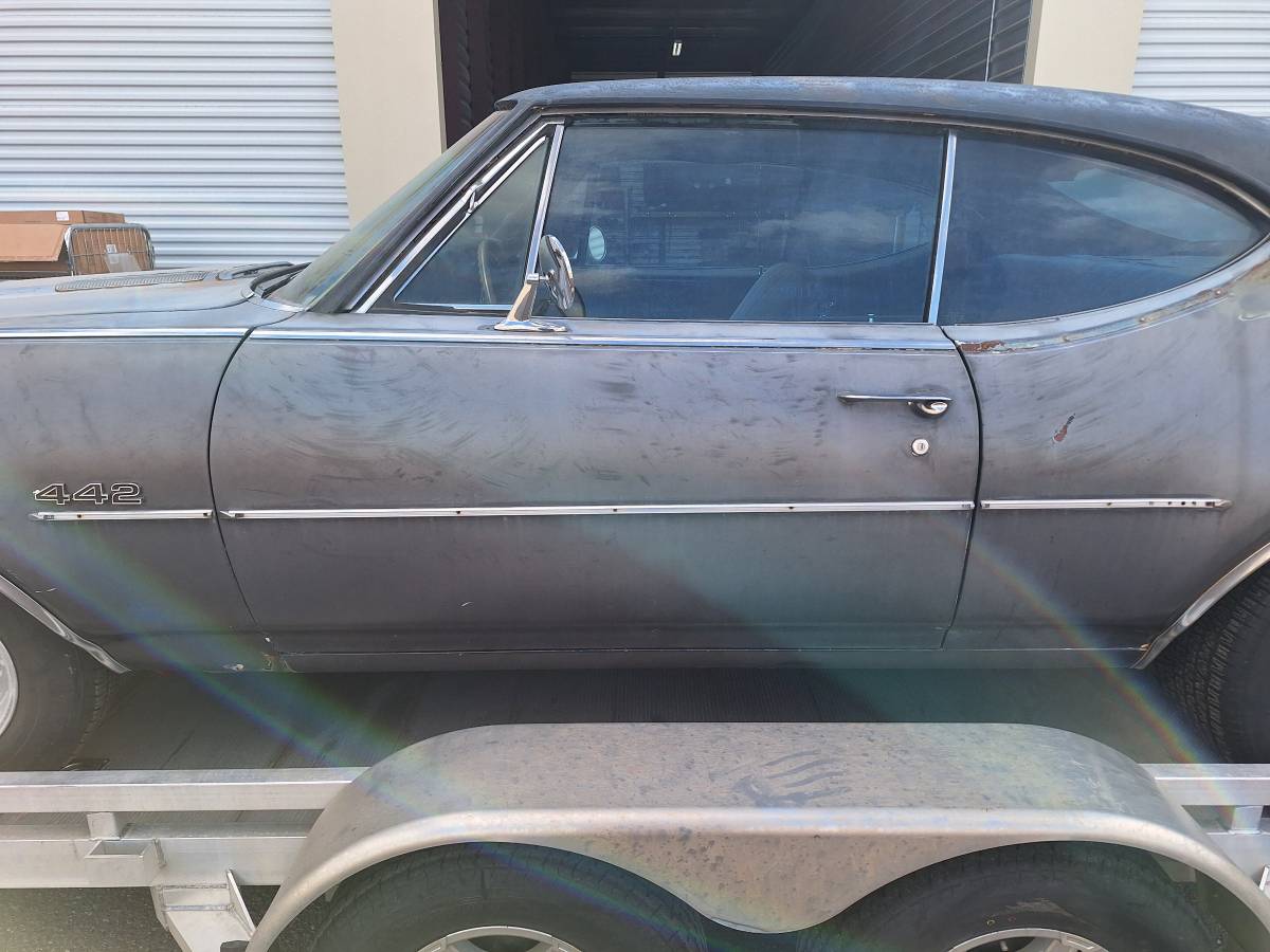 Oldsmobile-442-1968-grey-6