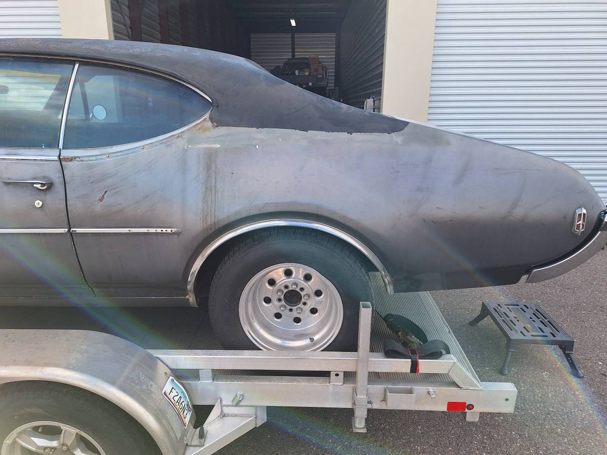 Oldsmobile-442-1968-grey-7