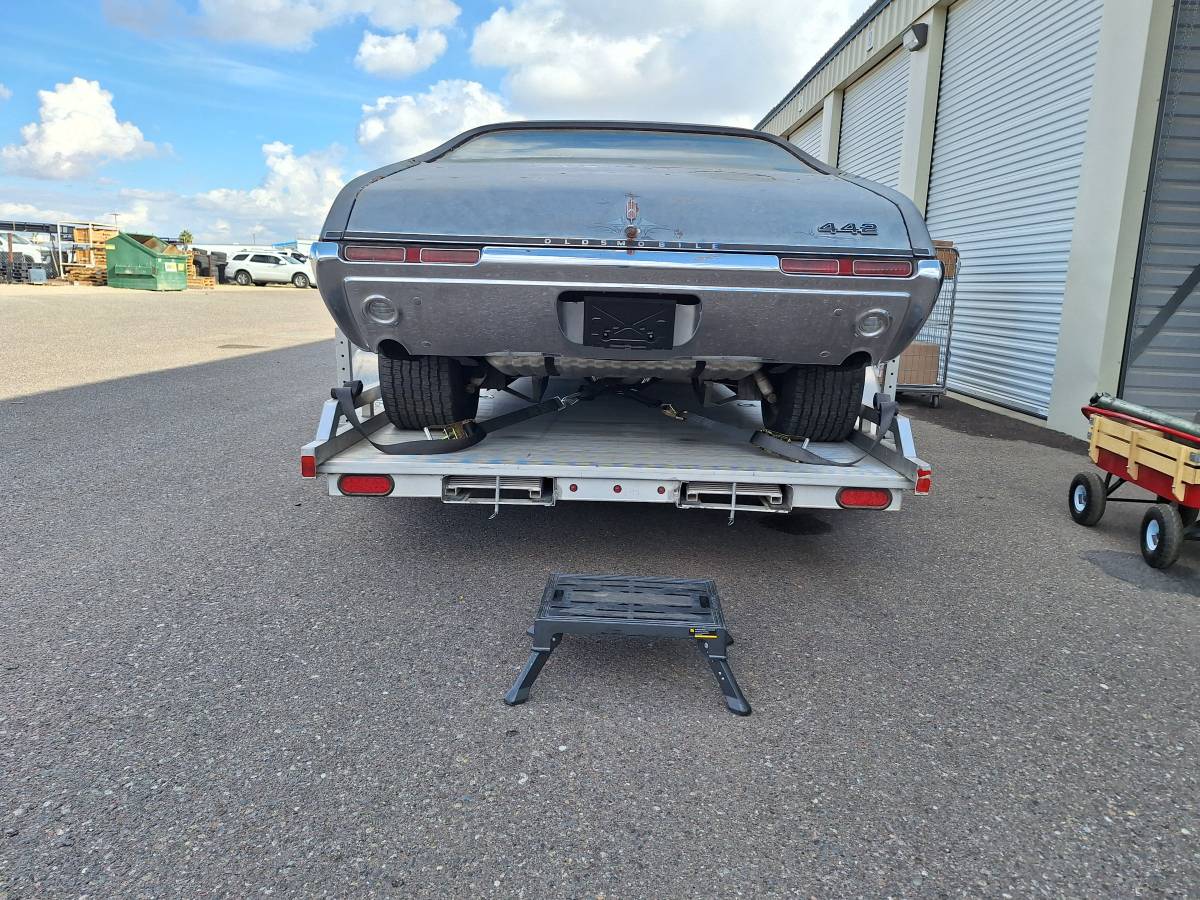 Oldsmobile-442-1968-grey-9