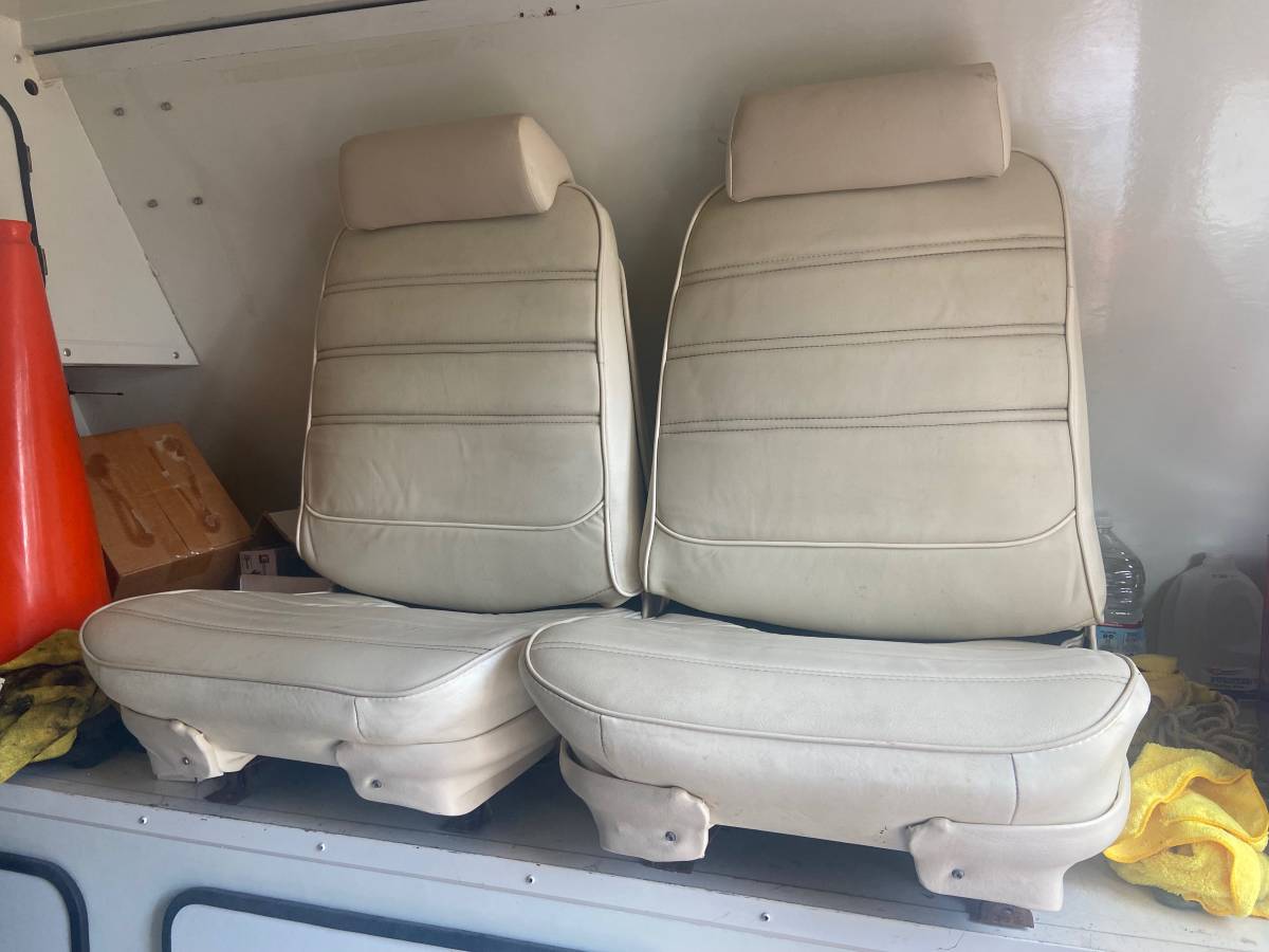 Oldsmobile-442-1972-blue-17