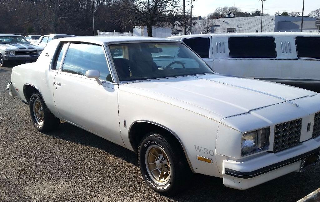 Oldsmobile-442-1979-Hurst-W30