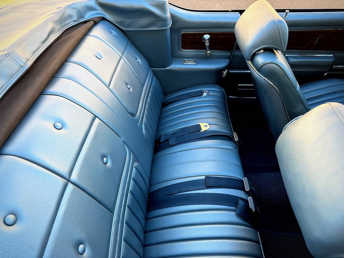 Oldsmobile-442-4-spd-conv-1970-23