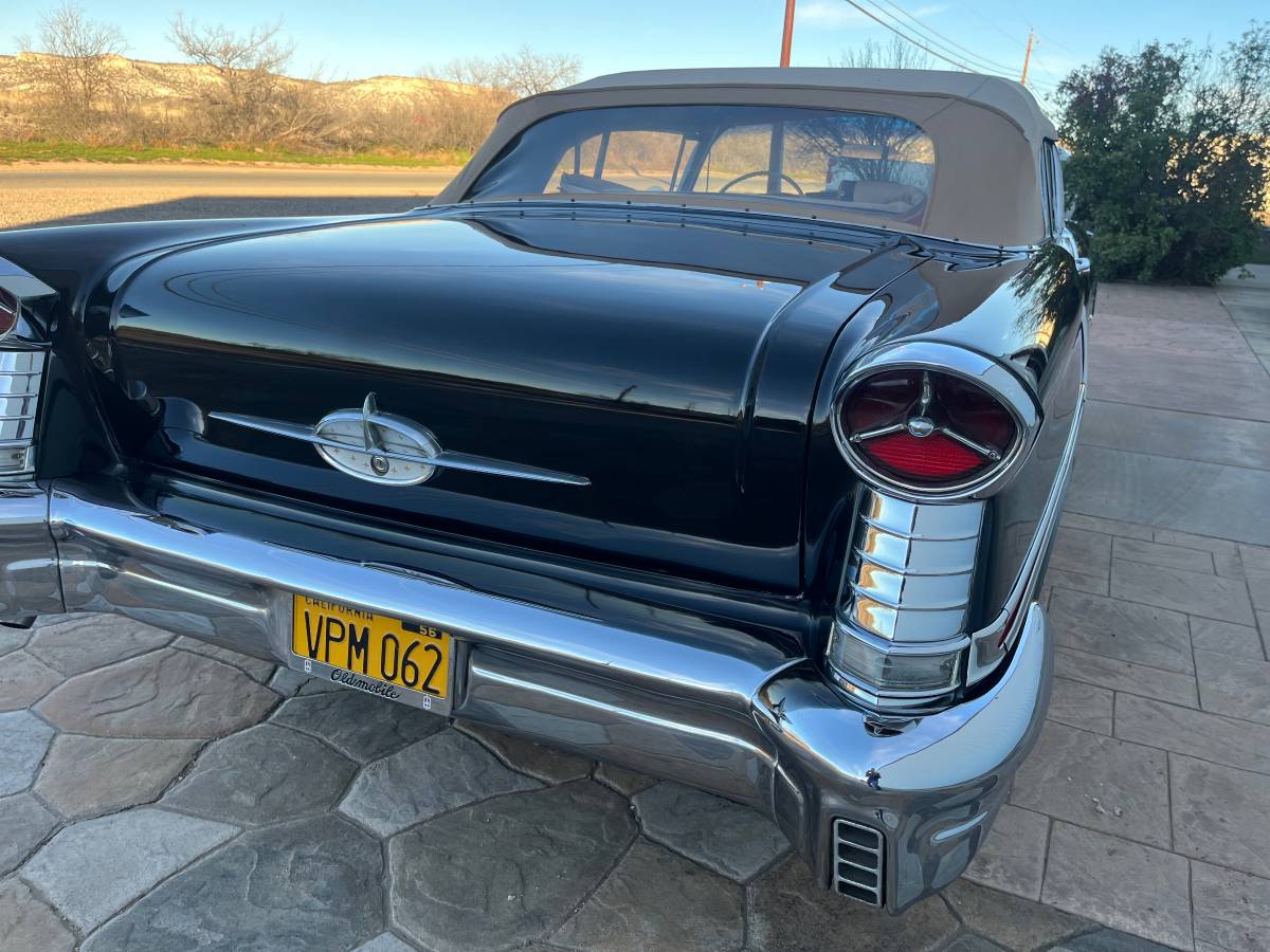 Oldsmobile-88-1957-2