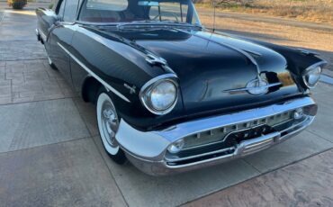 Oldsmobile-88-1957-5