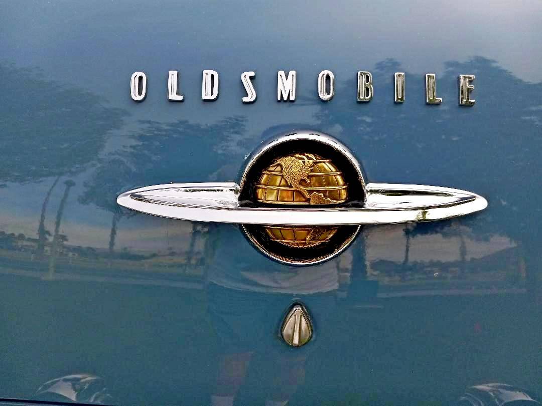 Oldsmobile-88-deluxe-coupe-1950-blue-15