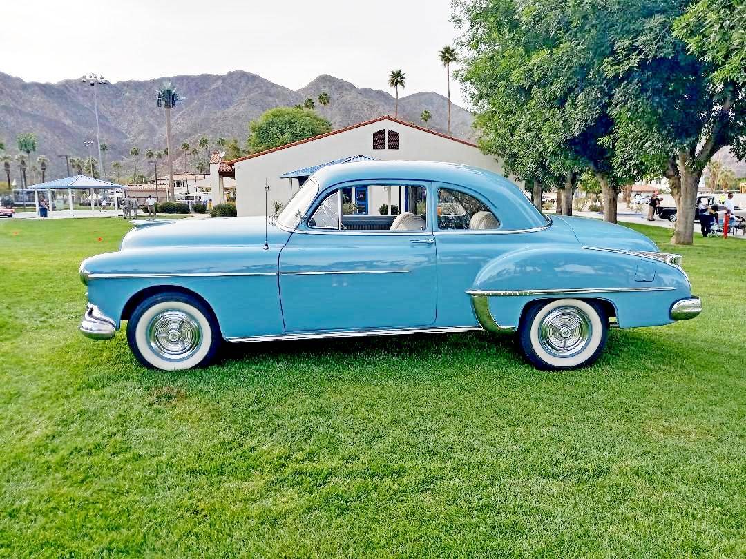 Oldsmobile-88-deluxe-coupe-1950-blue-20