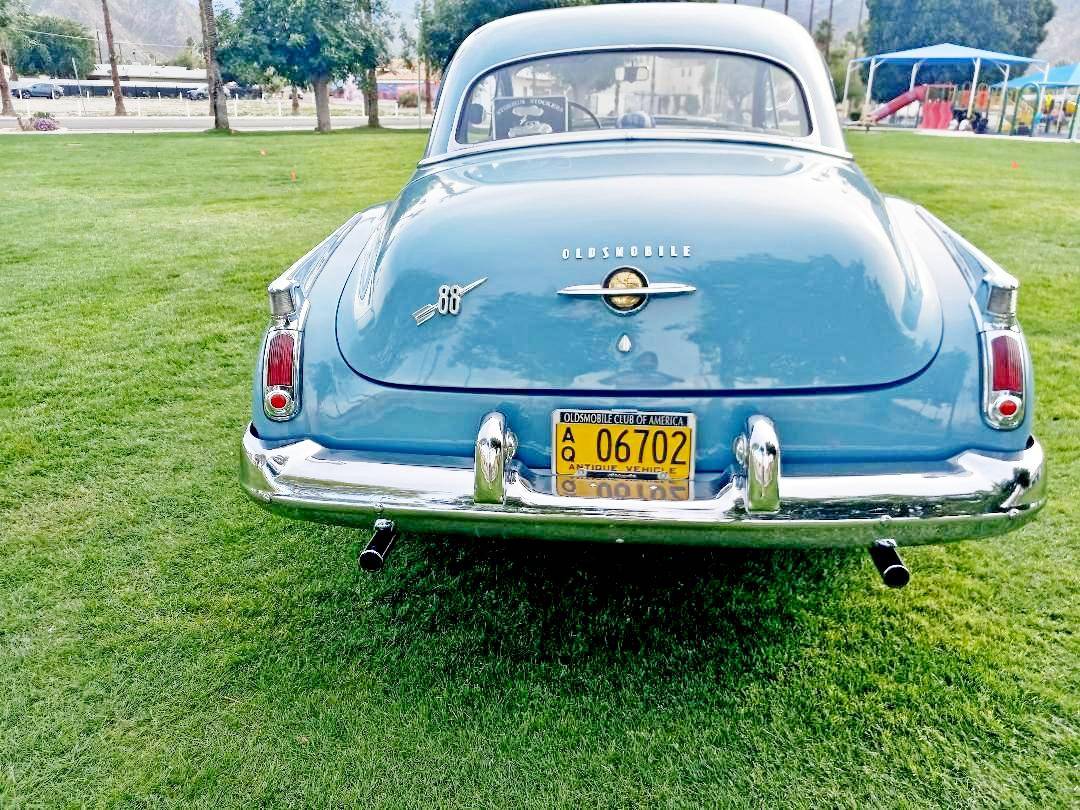 Oldsmobile-88-deluxe-coupe-1950-blue-9