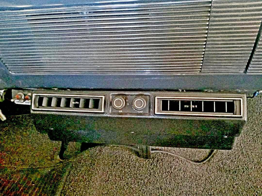 Oldsmobile-88-delxe-club-coupe-1950-blue-15