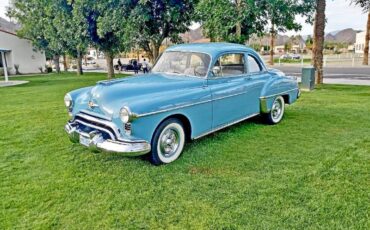 Oldsmobile-88-delxe-club-coupe-1950-blue-7
