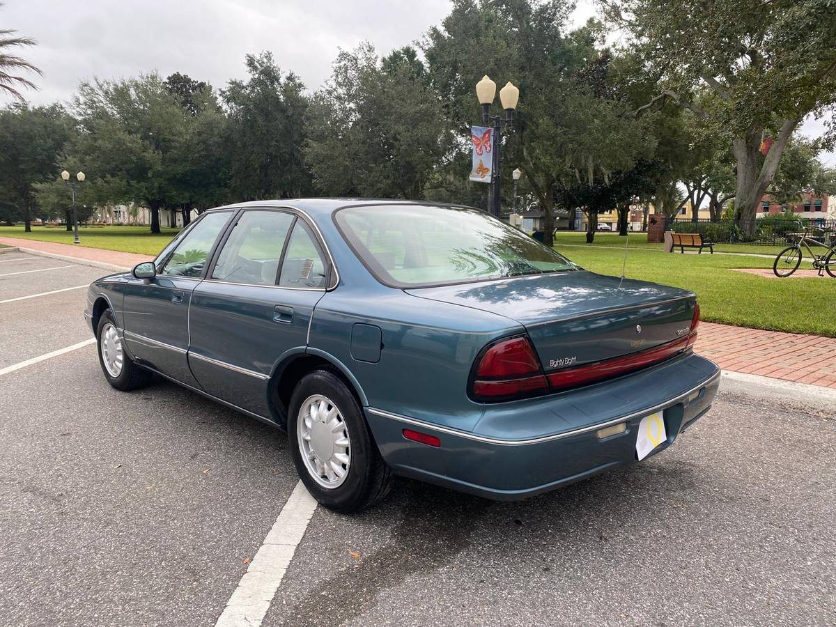Oldsmobile-88-ls-1996-green-3