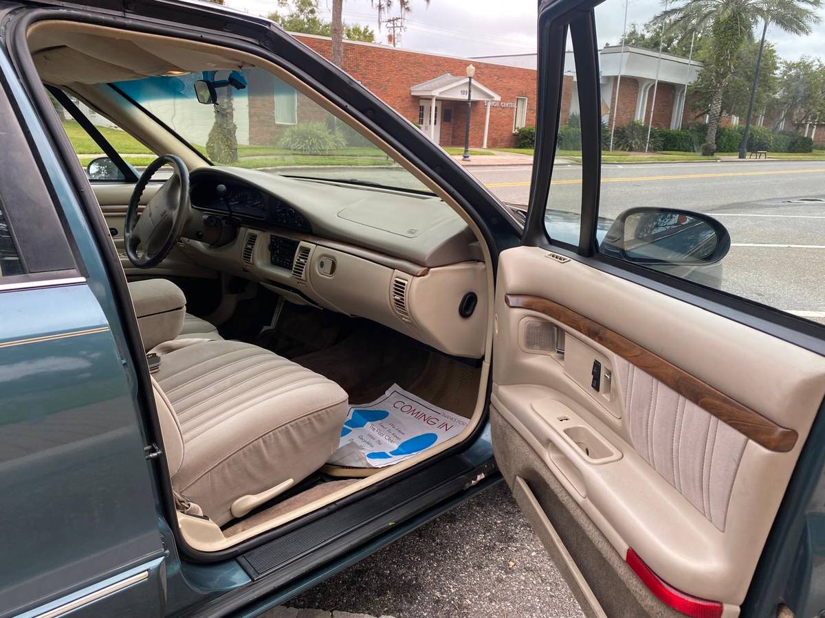 Oldsmobile-88-ls-1996-green-4