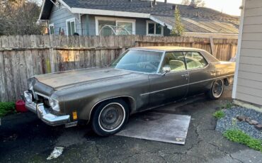 Oldsmobile-98-1973-brown-1