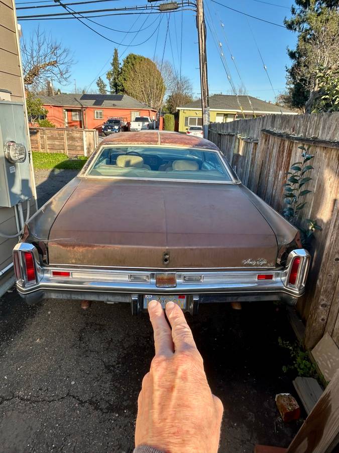 Oldsmobile-98-1973-brown-2