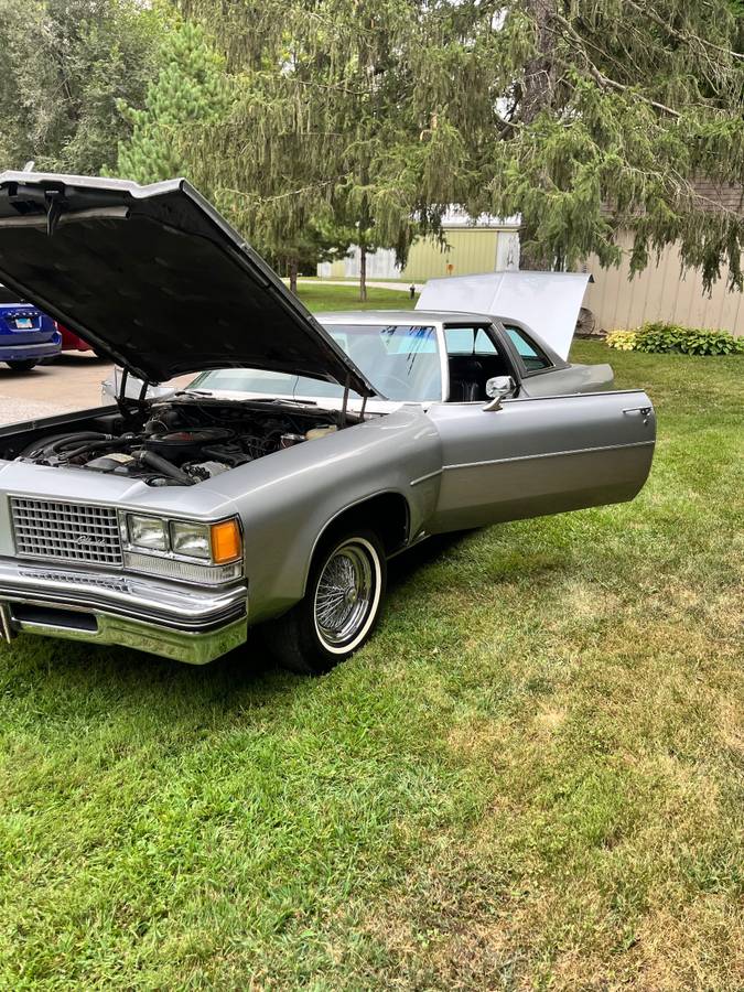 Oldsmobile-98-1976-1