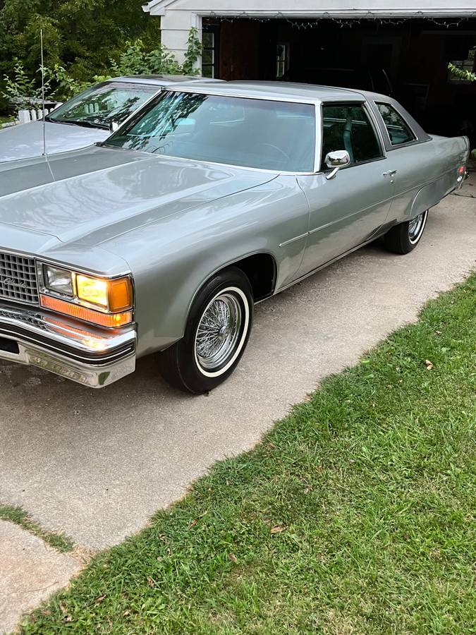 Oldsmobile-98-1976-3