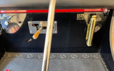 Oldsmobile-Curved-Dash-1901-13