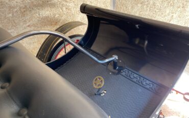 Oldsmobile-Curved-Dash-1901-14