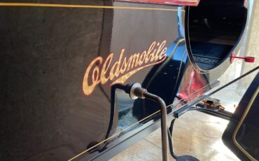 Oldsmobile-Curved-Dash-1901-20