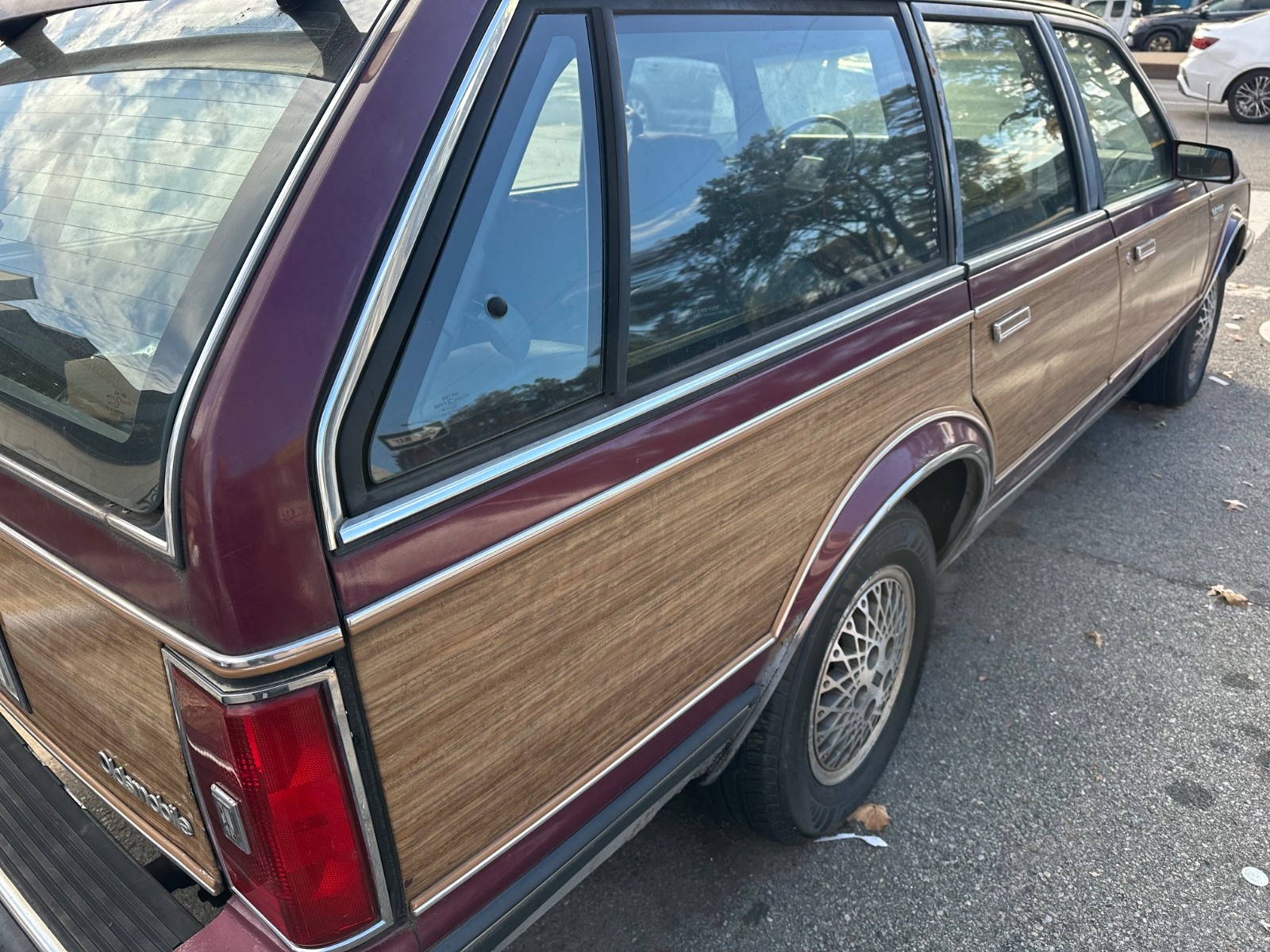 Oldsmobile-Custom-Cruiser-1989-Wagon-10