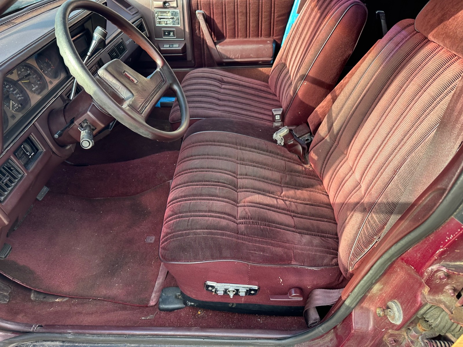 Oldsmobile-Custom-Cruiser-1989-Wagon-12