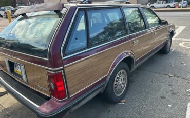 Oldsmobile-Custom-Cruiser-1989-Wagon-4