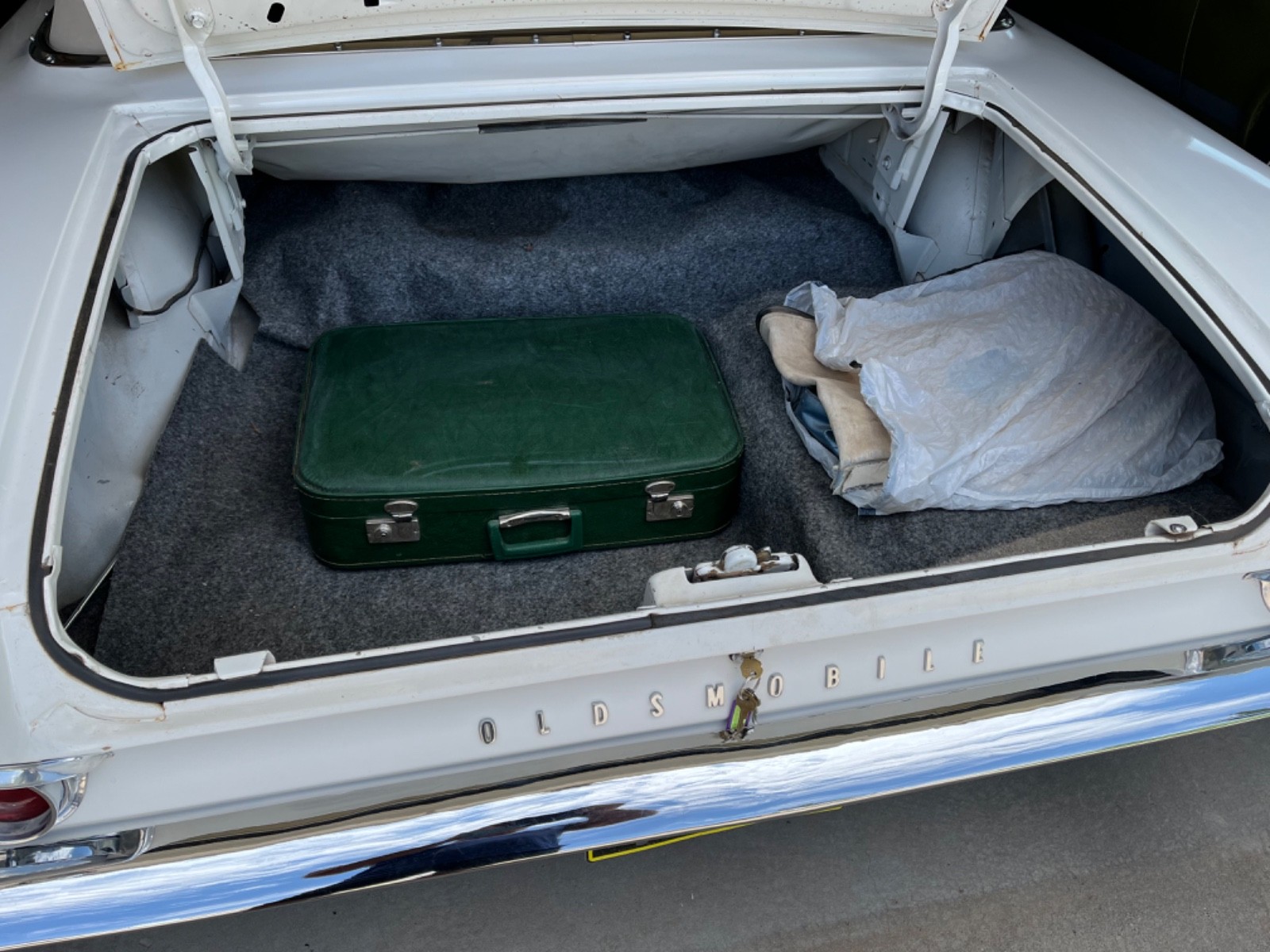 Oldsmobile-Cutlass-1962-Convertible-16