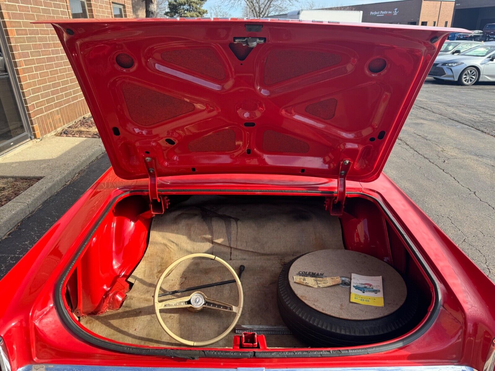 Oldsmobile-Cutlass-1963-Coupe-20