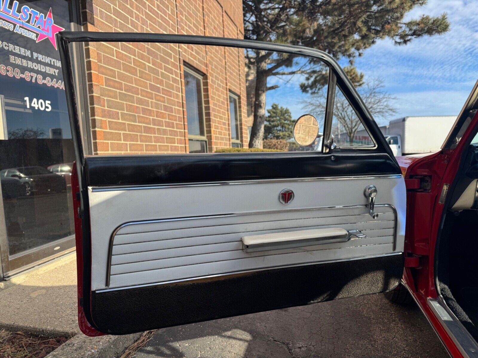 Oldsmobile-Cutlass-1963-Coupe-23