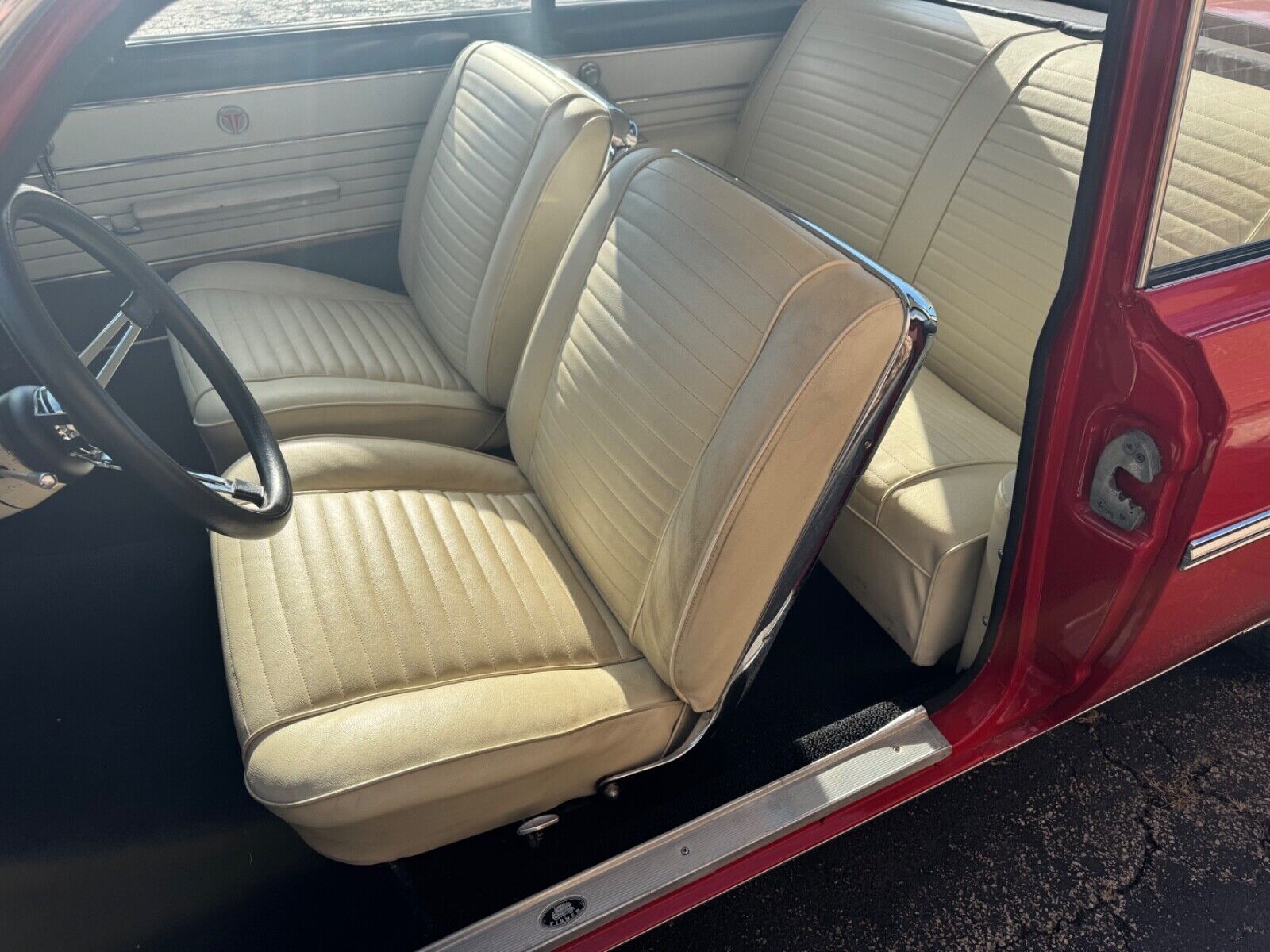 Oldsmobile-Cutlass-1963-Coupe-26