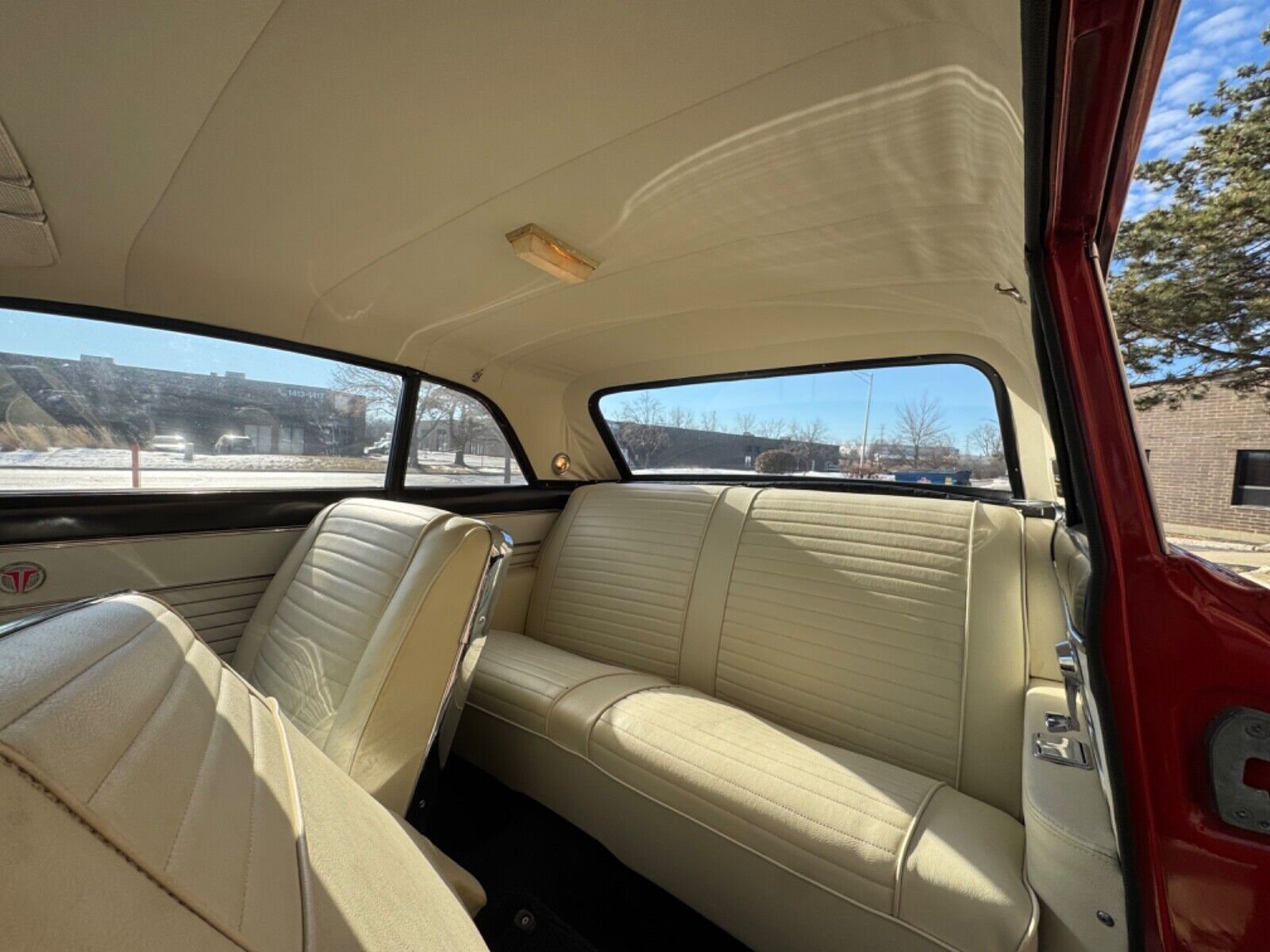 Oldsmobile-Cutlass-1963-Coupe-29