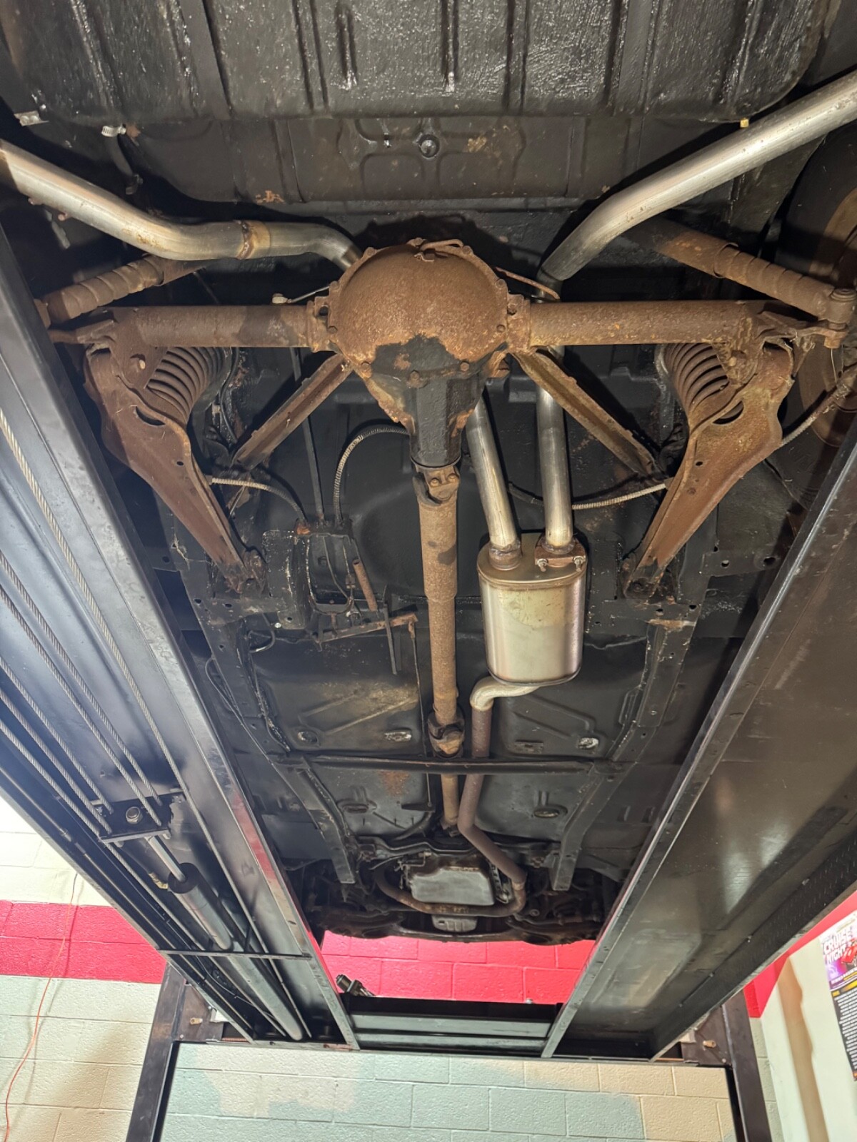 Oldsmobile-Cutlass-1963-Coupe-38