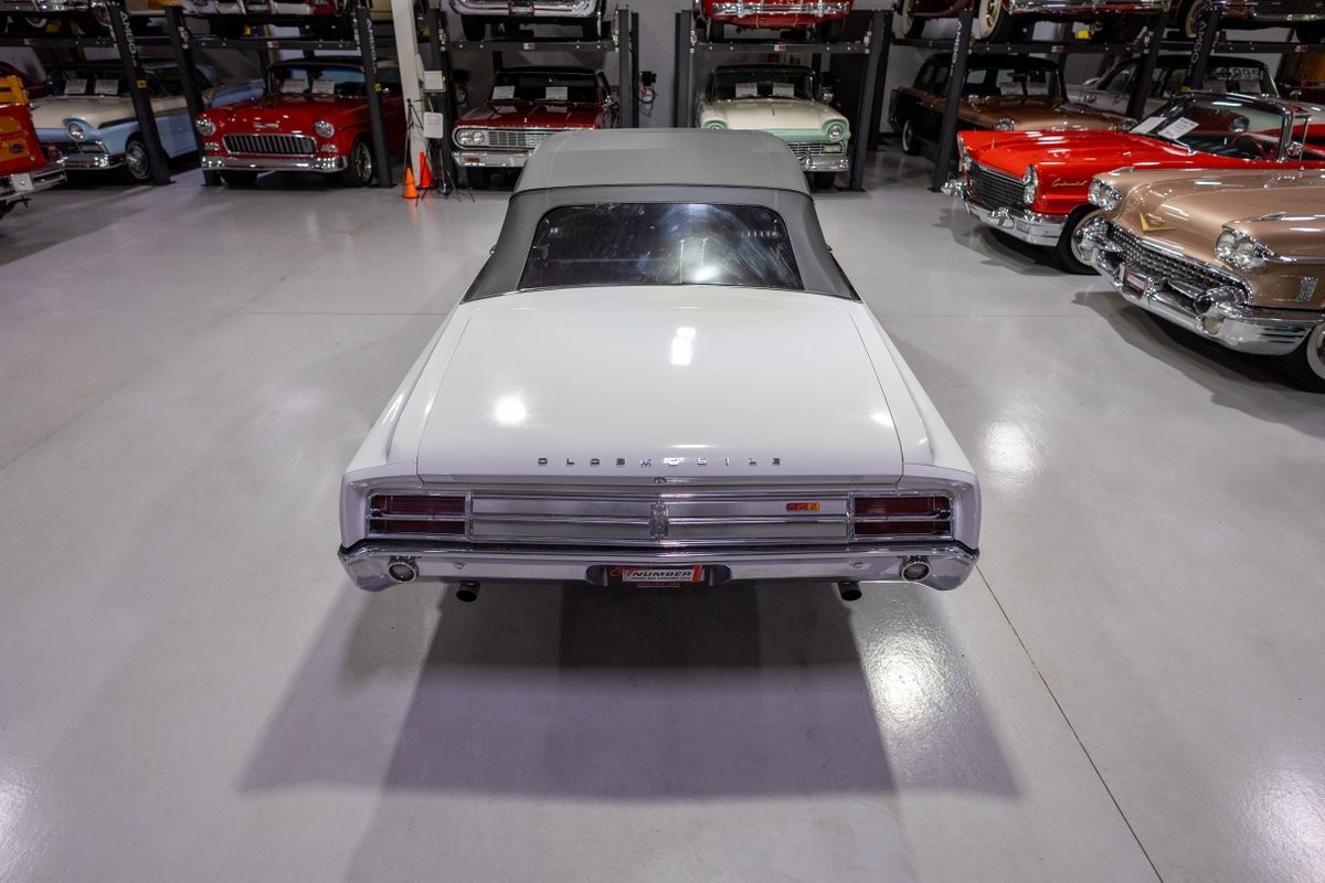 Oldsmobile-Cutlass-1965-Convertible-17
