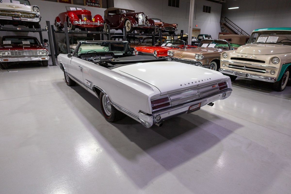 Oldsmobile-Cutlass-1965-Convertible-26