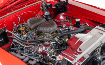 Oldsmobile-Cutlass-1966-Sedan-16