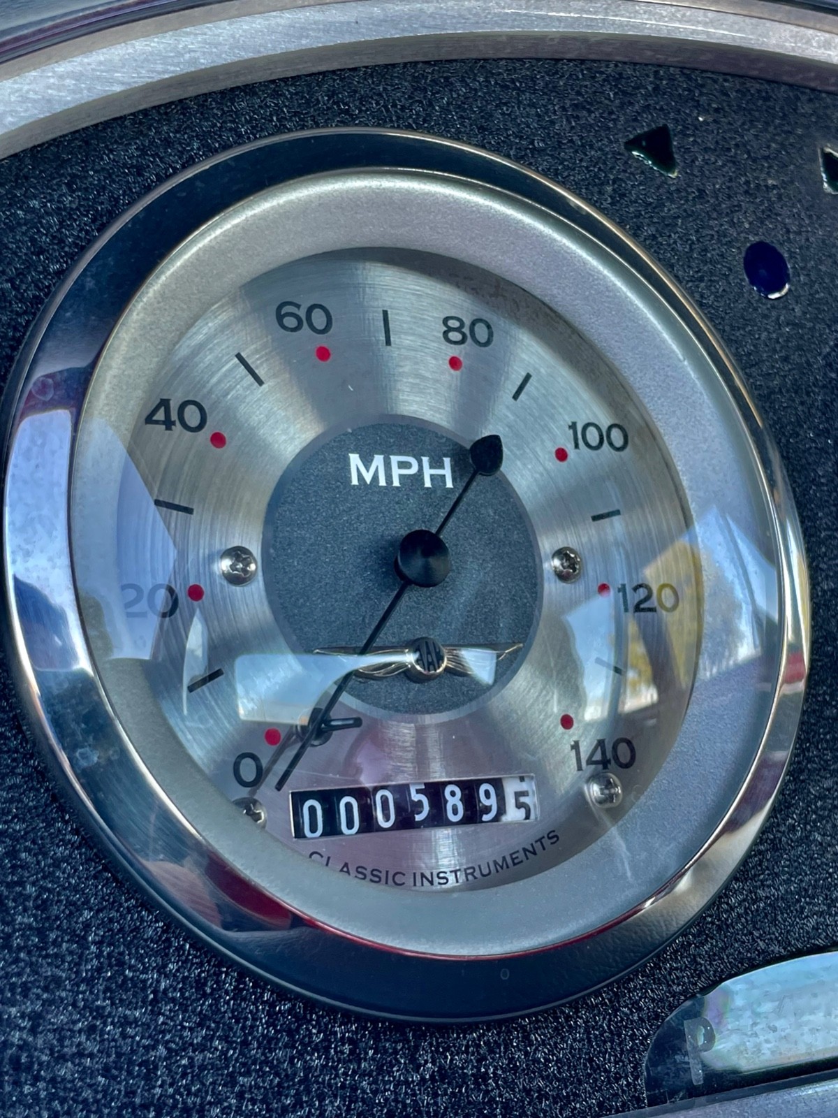 Oldsmobile-Cutlass-1966-Sedan-29