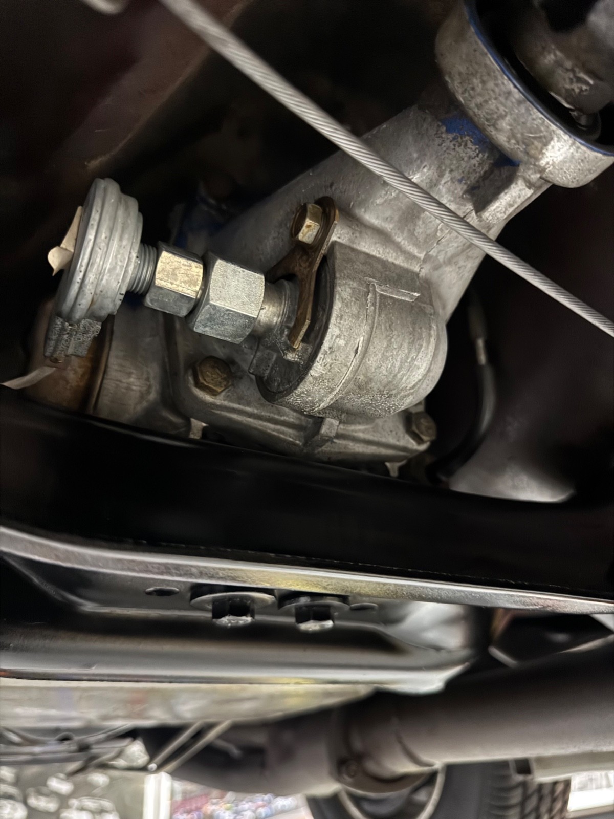 Oldsmobile-Cutlass-1966-Sedan-37