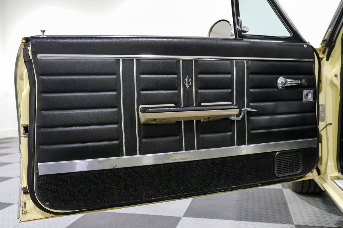 Oldsmobile-Cutlass-1967-Convertible-15