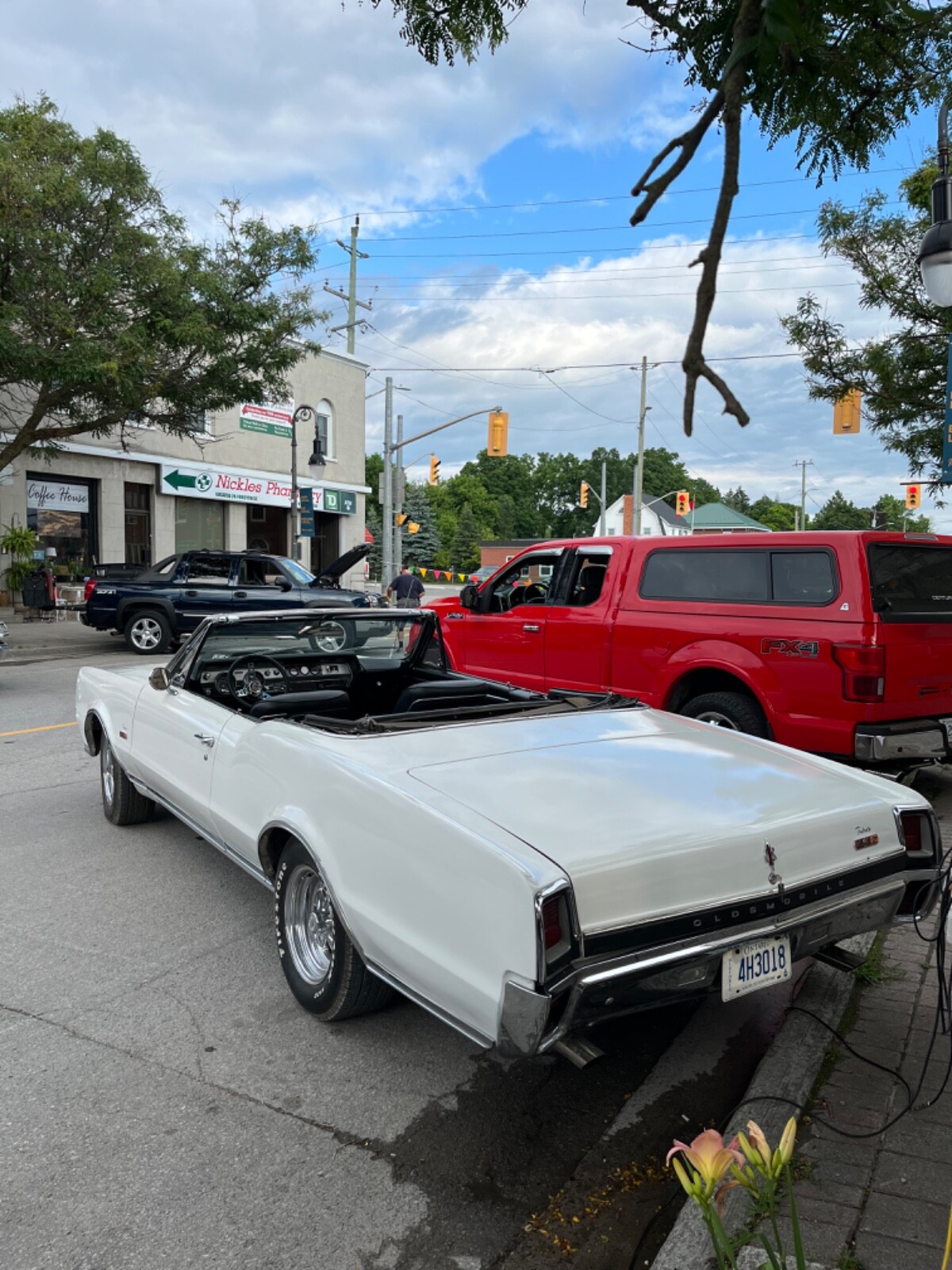 Oldsmobile-Cutlass-1967-Convertible-4